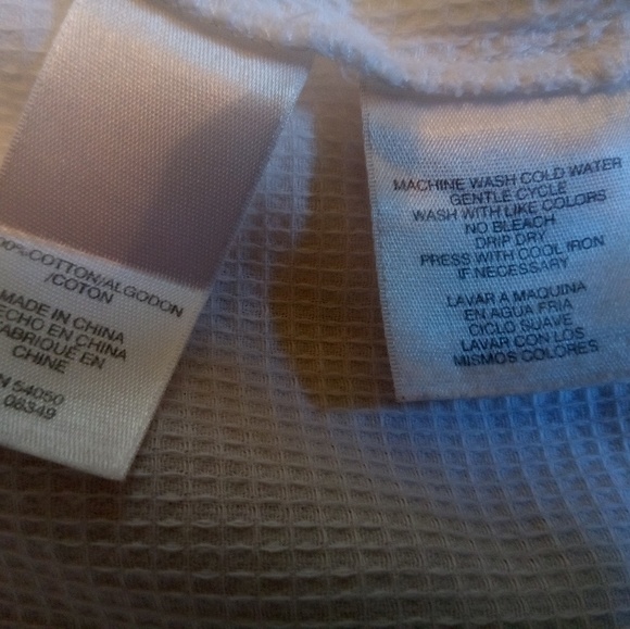 Jones New York signature Tuxedo Blouse - Picture 4 of 6